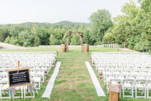 barn wedding venue ceremony